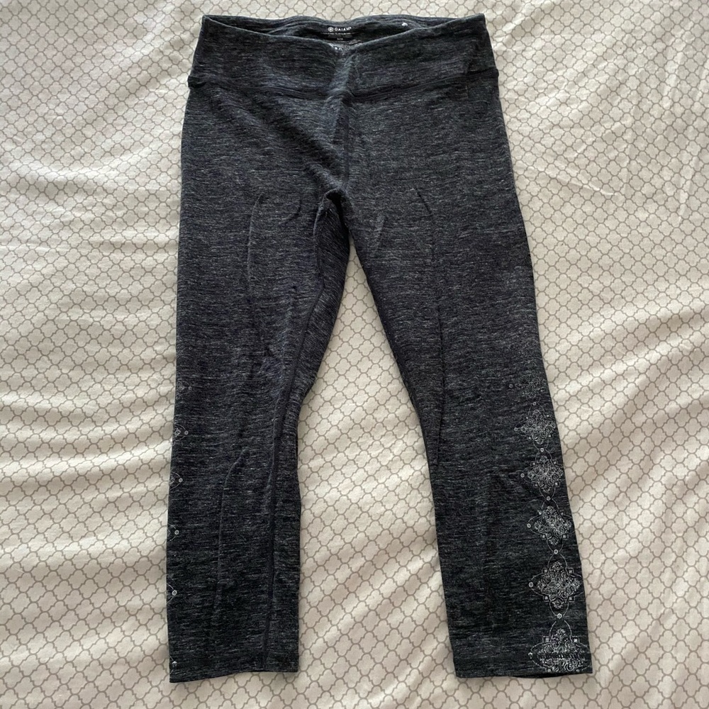 Gaiam crop leggings (M)